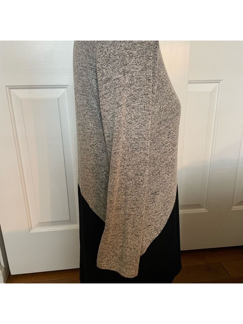 Market & Spruce Tunic Sweater - Picture 3 of 6